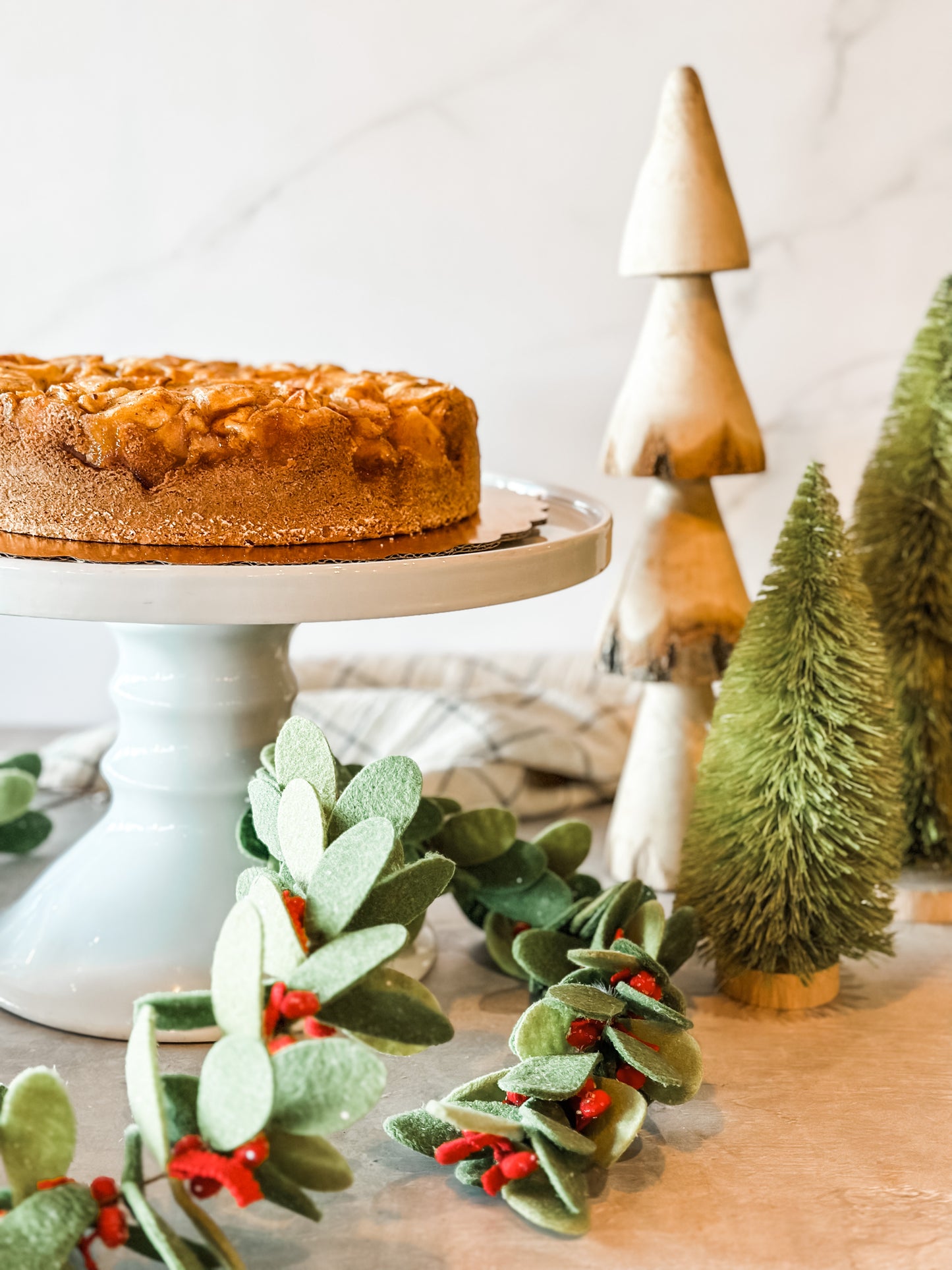 Manzana y especies con cheesecake