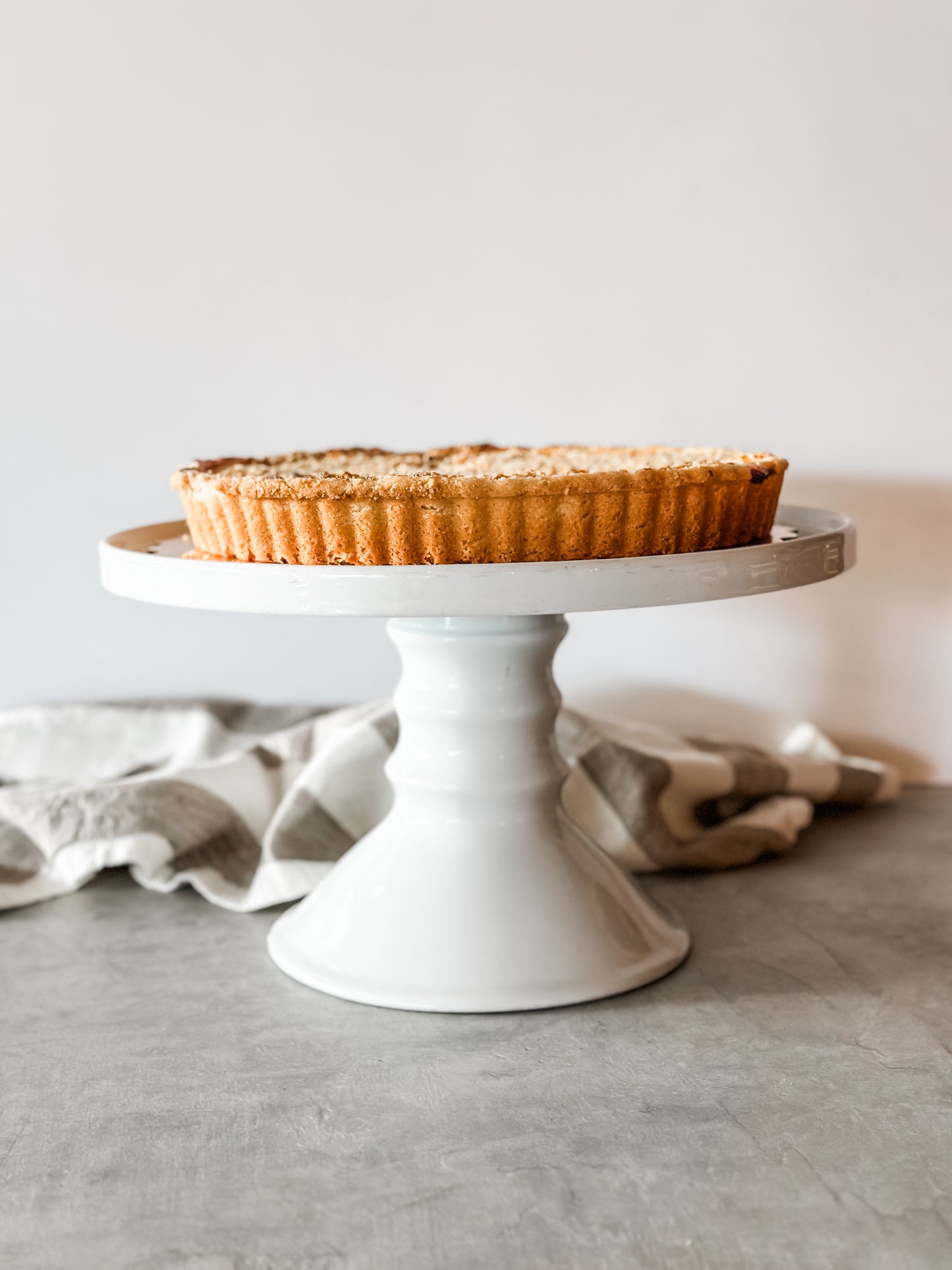 Tarta de mango y avellana