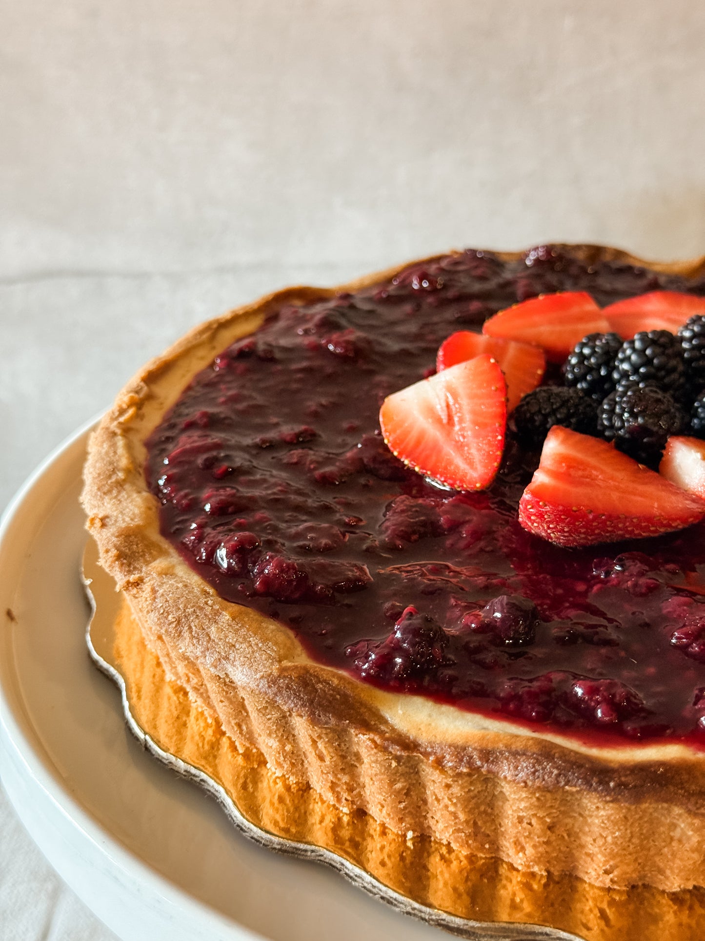 Tarta de Queso con Mermelada de Frutos Rojos